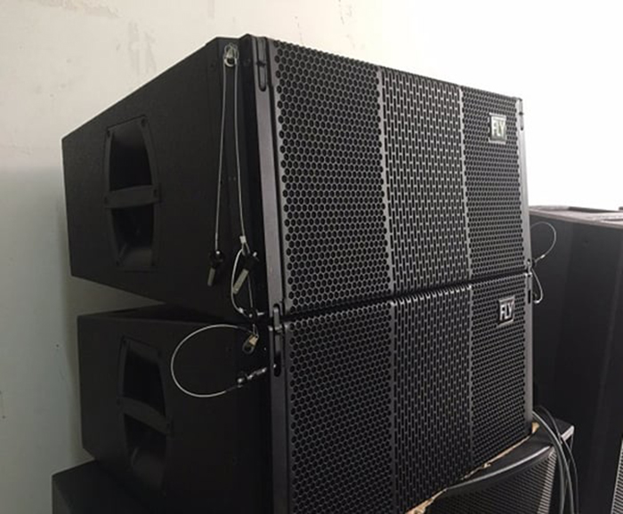 Chốt loa array đảm bảo sự kết nối giữa các bộ phận