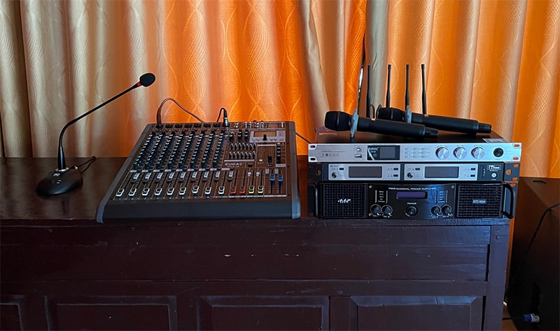 Tại sao cần đấu nối micro, mixer và amply trong âm thanh hội trường?