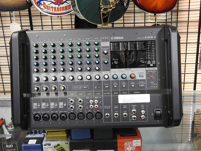 Thanh lý mixer Yamaha bãi EMX7: 7.590.000 đồng