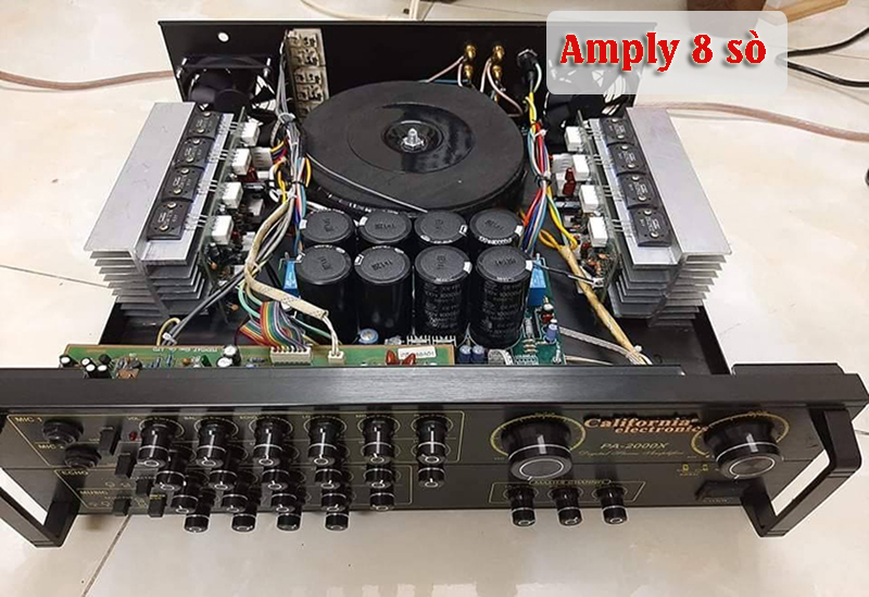 Đây là loại amply được trang bị 8 sò công suất